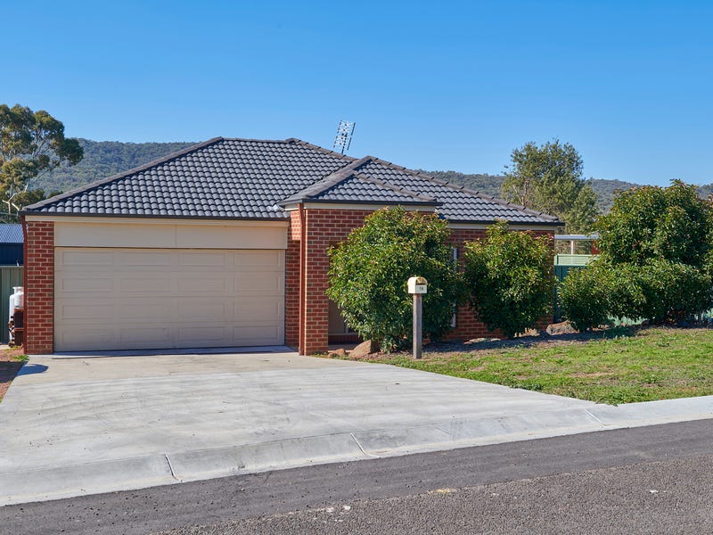 16 Valli Street, Heathcote, Vic 3523 House for Sale