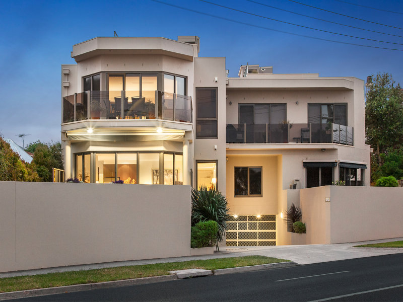 1/129 Beach Road, Sandringham, Vic 3191 Property Details