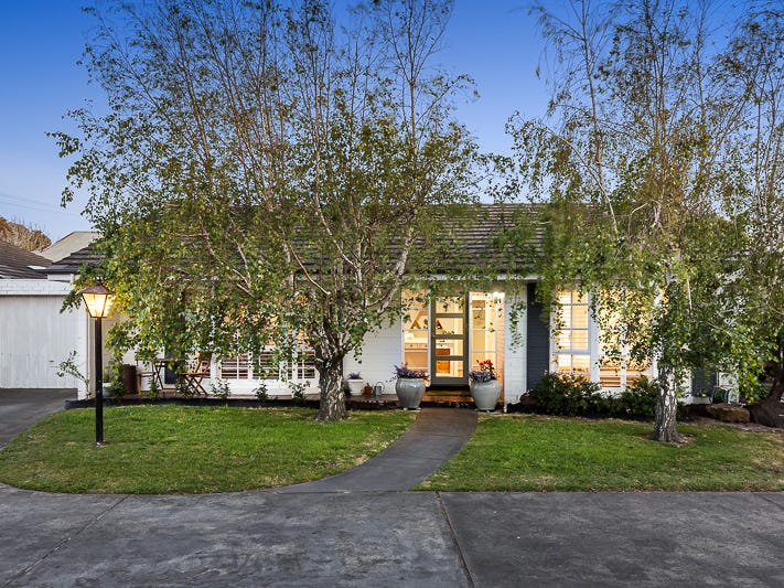 2/24 Wellington Street, Mornington, Vic 3931 Property Details