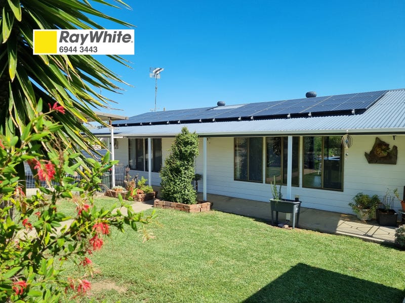 76 First Avenue, Gundagai, NSW 2722 Property Details