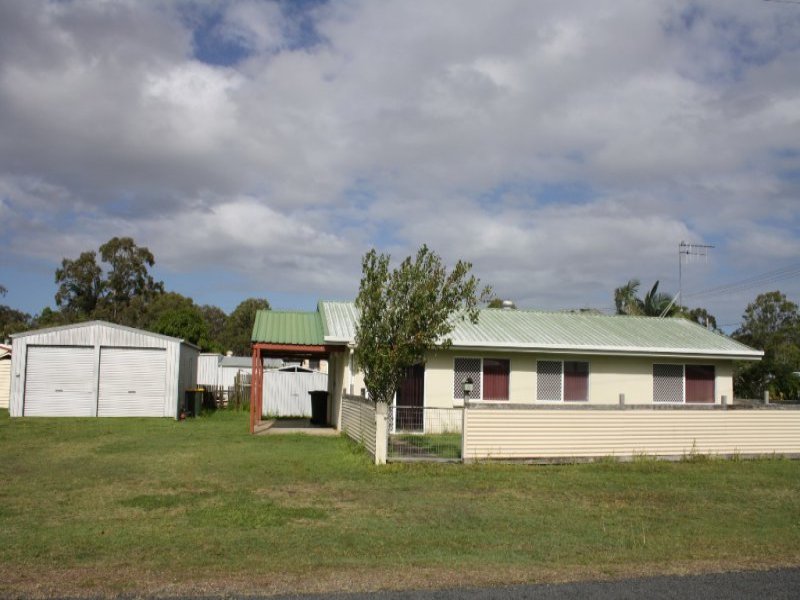 29 Fourth Avenue, Maaroom, Qld 4650 Property Details