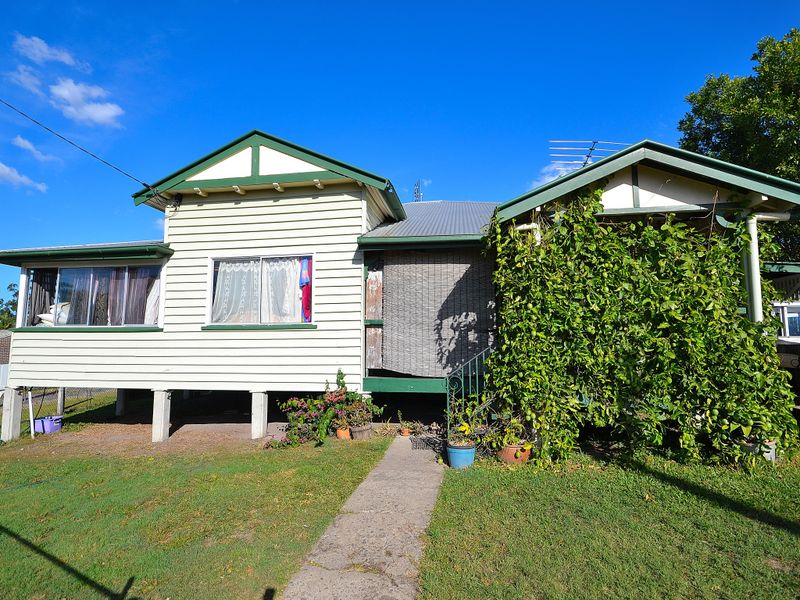 10 Street, Woodford, QLD 4514