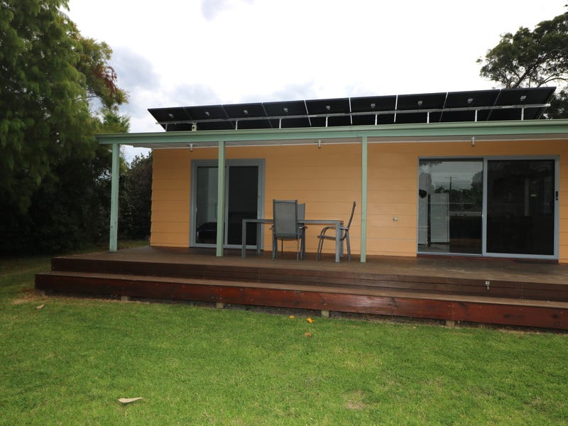 2/8 Argyle Parade, Marlo, Vic 3888 House for Rent