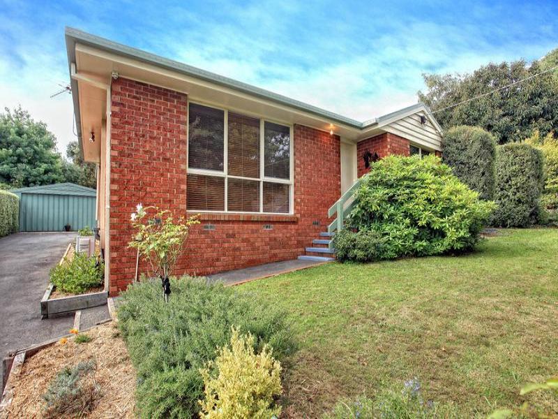 6 Christians Avenue, Emerald, Vic 3782 - Property Details