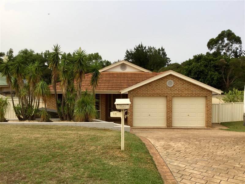 11 Emerald Drive, Meroo Meadow, NSW 2540