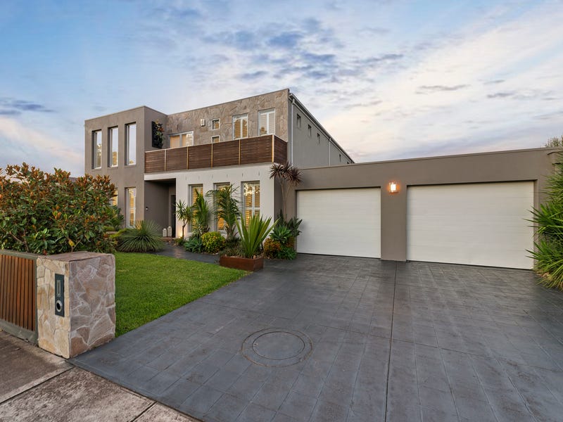 40 Taylors Hill Boulevard, Taylors Hill, VIC 3037