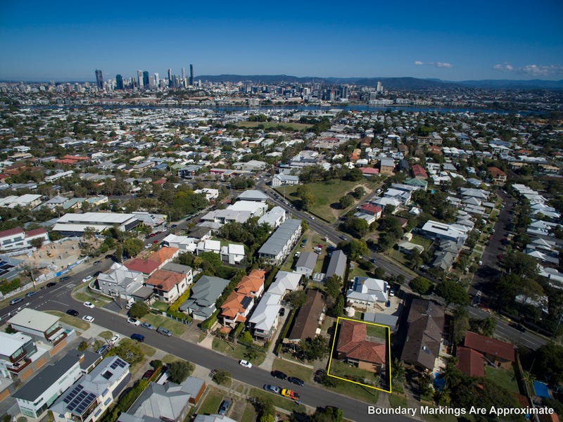 16 Thorpe Street, Balmoral, Qld 4171 Property Details