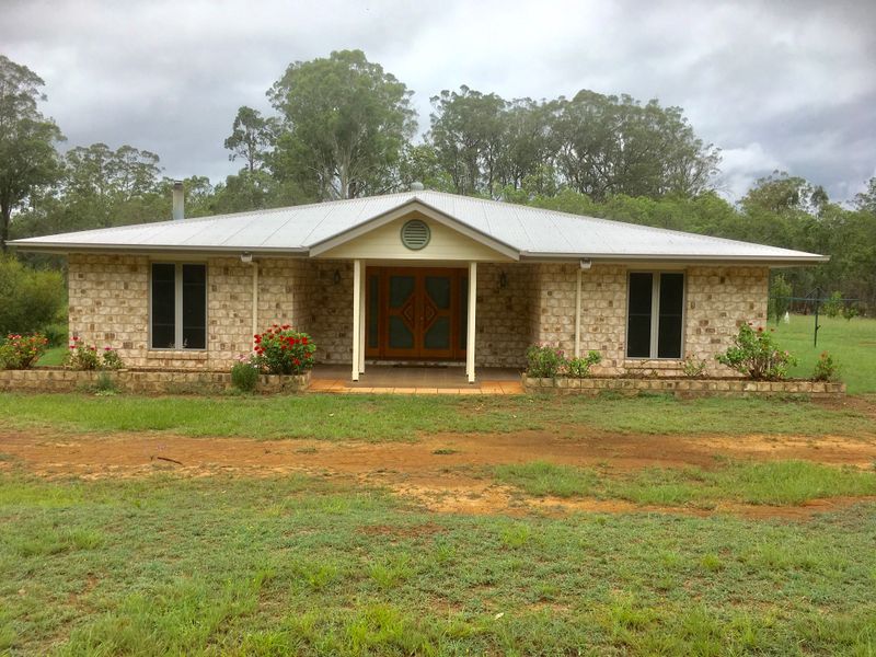 137 Gilliland Crescent, Blackbutt, Qld 4314 Property Details