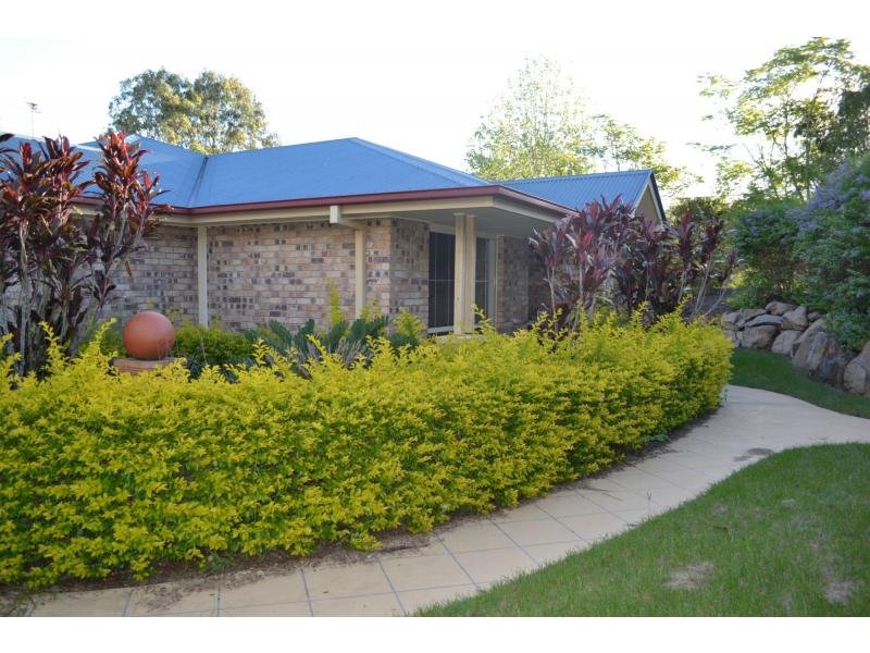 19 Balmoral Grove, Karalee, QLD 4306