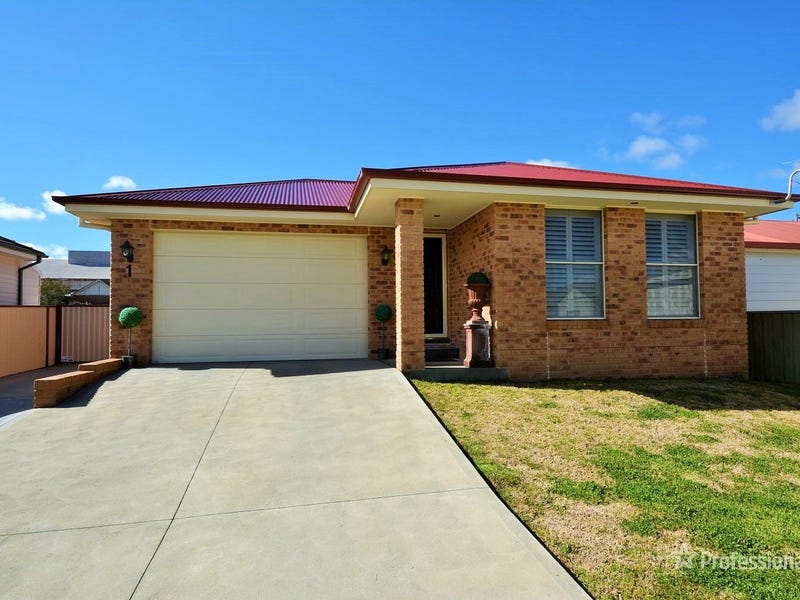 1 Rifle Parade, Lithgow, NSW 2790 Property Details