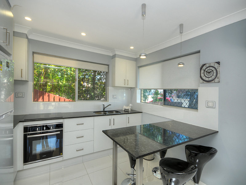 2113 Gold Coast Highway, Miami, QLD 4220