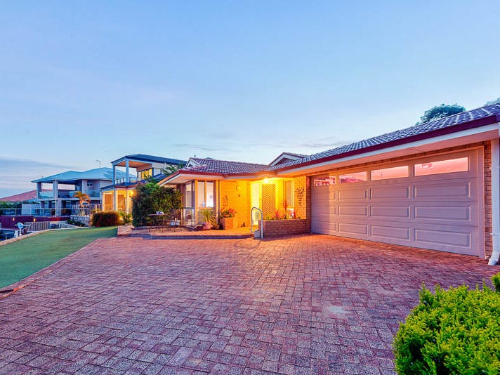 15 Parkwater Cove, Halls Head, WA 6210