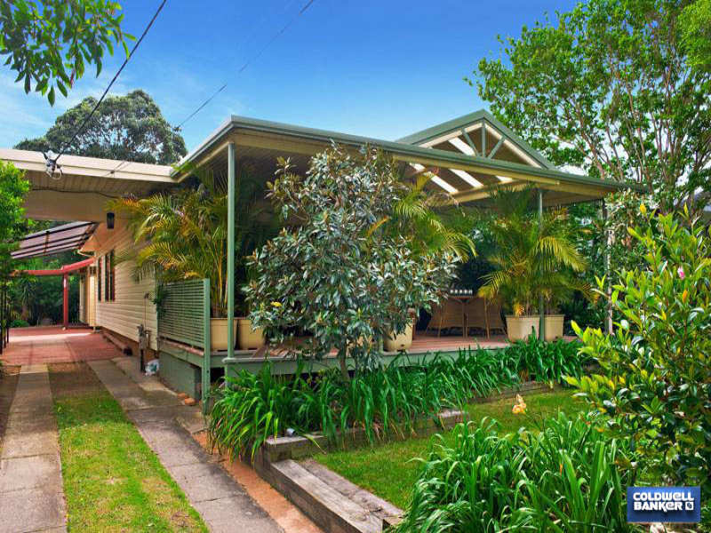8 Komiatum St, Holsworthy, NSW 2173 Property Details