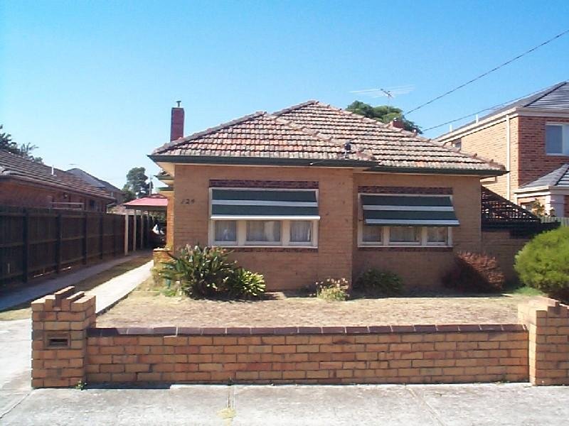 124 Roberts Street, Essendon, VIC 3040