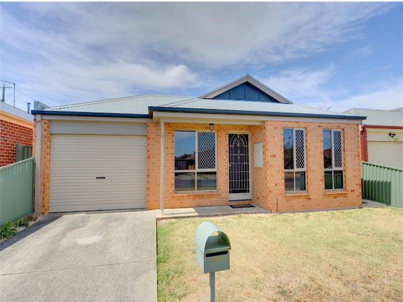211 Spencer Street, Sebastopol, VIC 3356