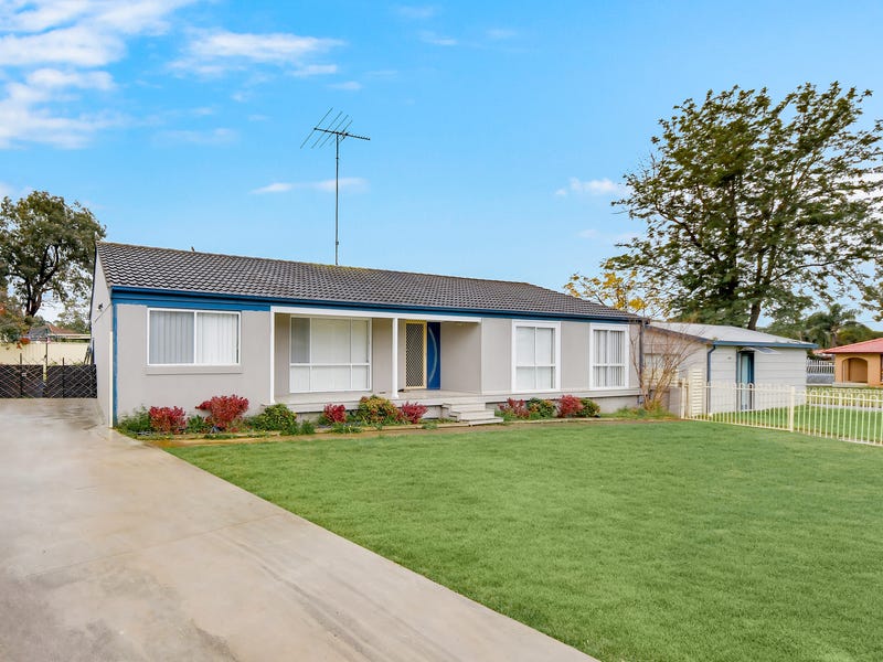 1 Chesterton Court Cambridge Gardens Nsw 2747 Property Details