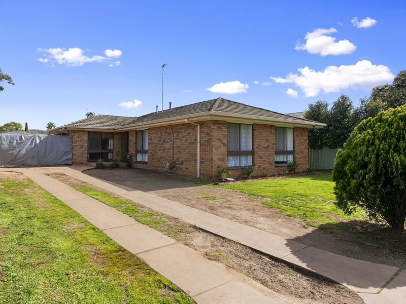 25 Fitzroy Street, Darley, VIC 3340