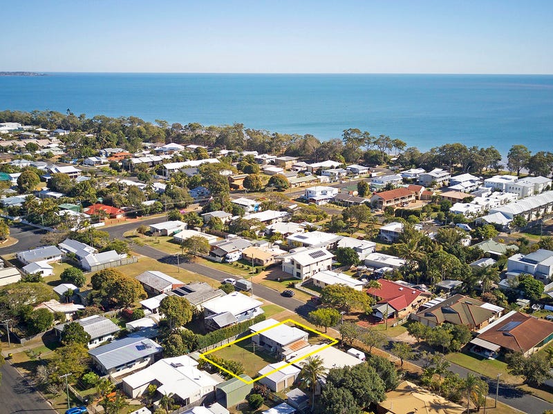 131 Cunningham Street, Urangan, QLD 4655