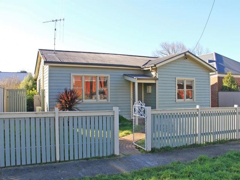 49 Anslow Street, Woodend, Vic 3442 Property Details