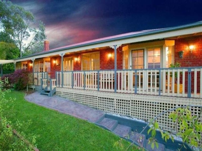 6 Pinnacle Rise, Lilydale, VIC 3140