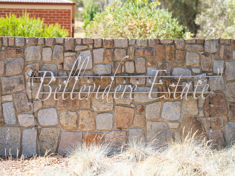 11 Abbott Drive, Lavington, NSW 2641