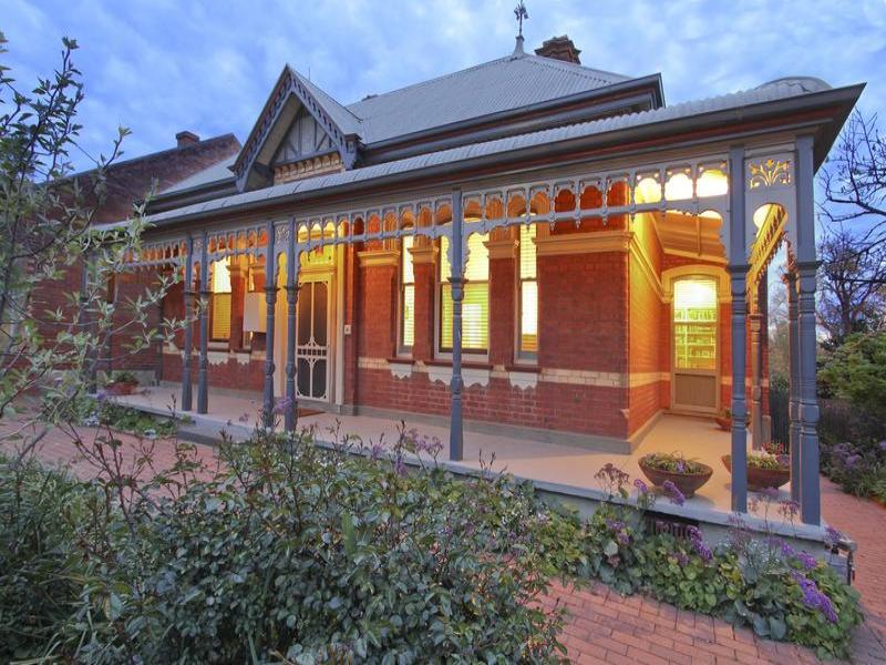 16 Rowan Street, Bendigo, Vic 3550 Property Details