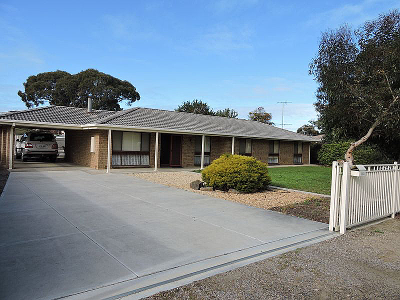102 Adelaide Road, Murray Bridge, SA 5253