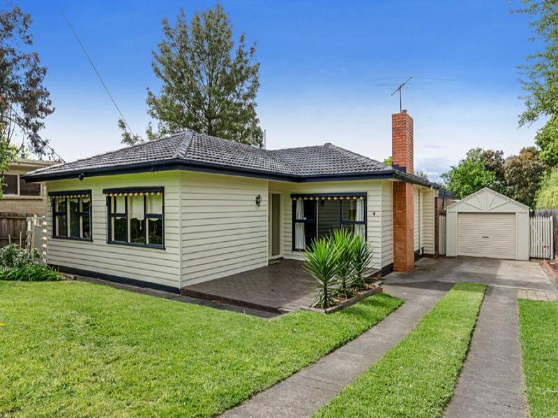 4 Scenic Road, Highton, Vic 3216 Property Details