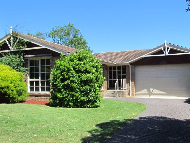 24 Metcalf Crescent, Rowville, Vic 3178 Property Details