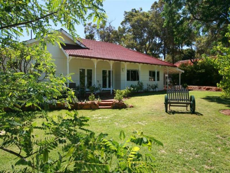 29 Gladys Road, Lesmurdie, WA 6076 Property Details