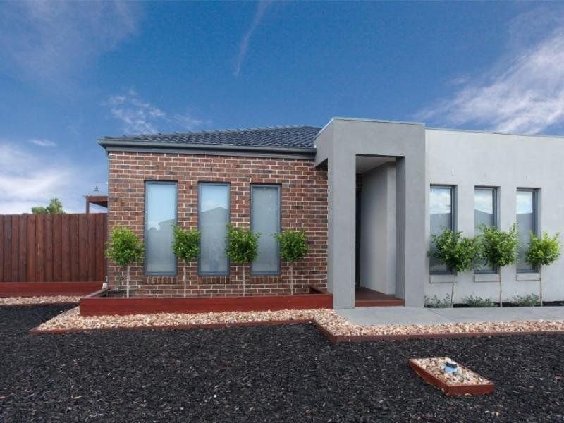 1/Lot 97 Basinview Drive, Tarneit, Vic 3029 Property Details
