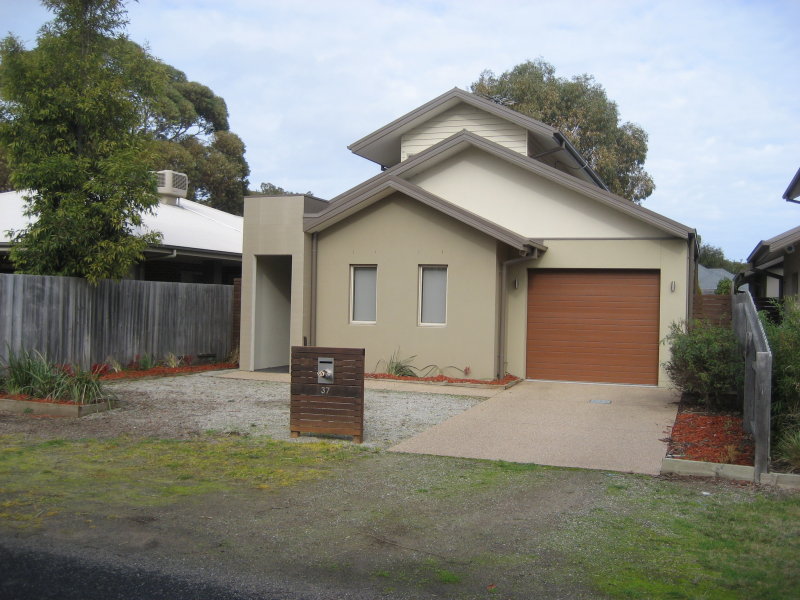 37 Lawrence Road, Point Lonsdale, VIC 3225