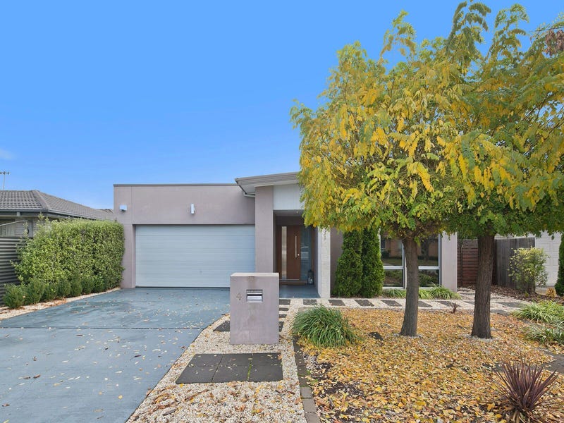 4 Bright Street, Franklin, ACT 2913