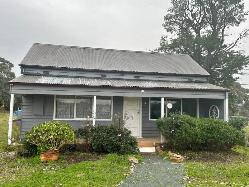 30 Pohlman Street, Heathcote, Vic 3523 House for Rent