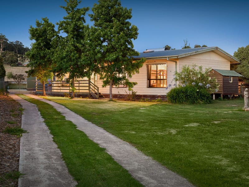 1/84 Railway Avenue, Tynong, Vic 3813 Property Details