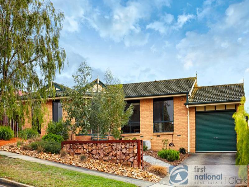 15 Myrtle Crescent, Warragul, Vic 3820 Property Details