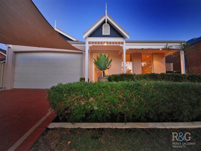 15 Keppell Street, Willagee, WA 6156 Property Details