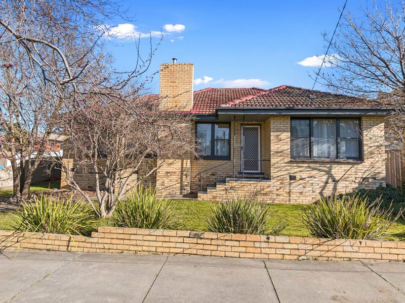 122 Mackenzie Street W, Golden Square, Vic 3555