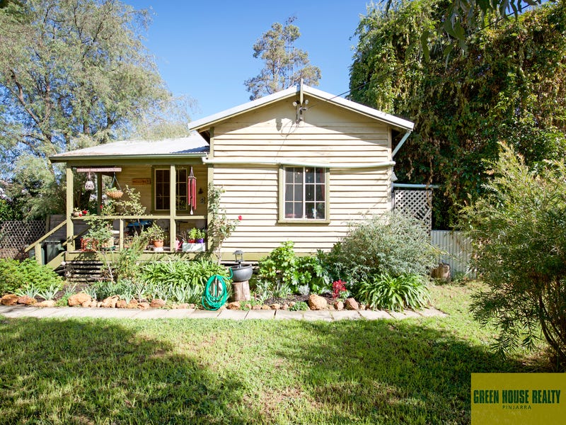 33 Marginata Crescent, Dwellingup, WA 6213 Property Details