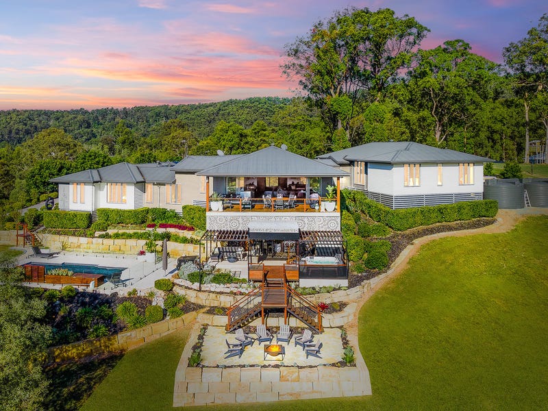 109 Dobson Road, Clear Mountain, QLD 4500