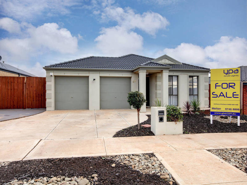 49 Black Knight Way, Kurunjang, Vic 3337 Property Details