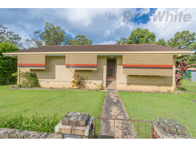 11 Hamilton Road, Woodford, Qld 4514 Property Details