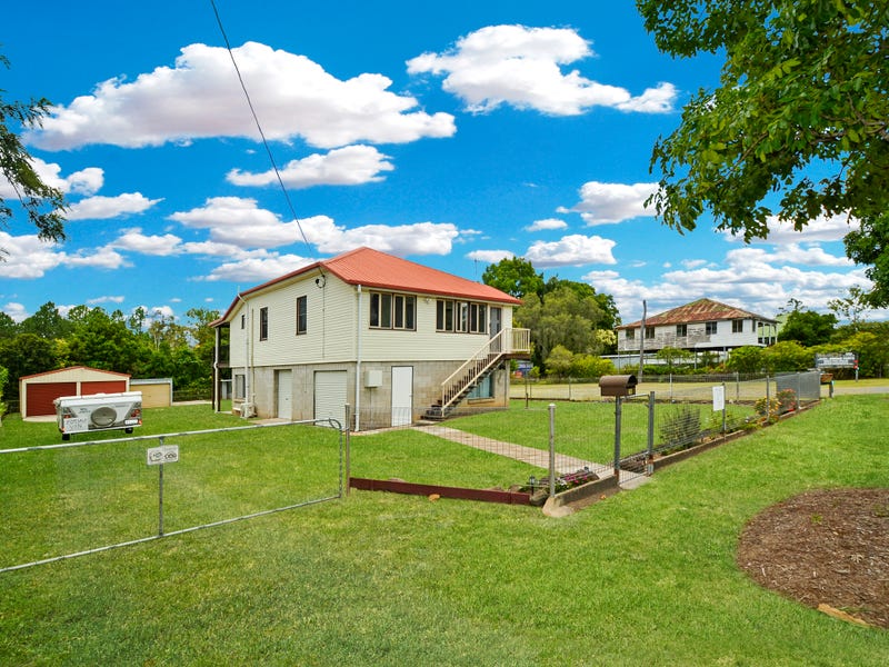 26 Caloundra Street, Landsborough, Qld 4550 House for Sale