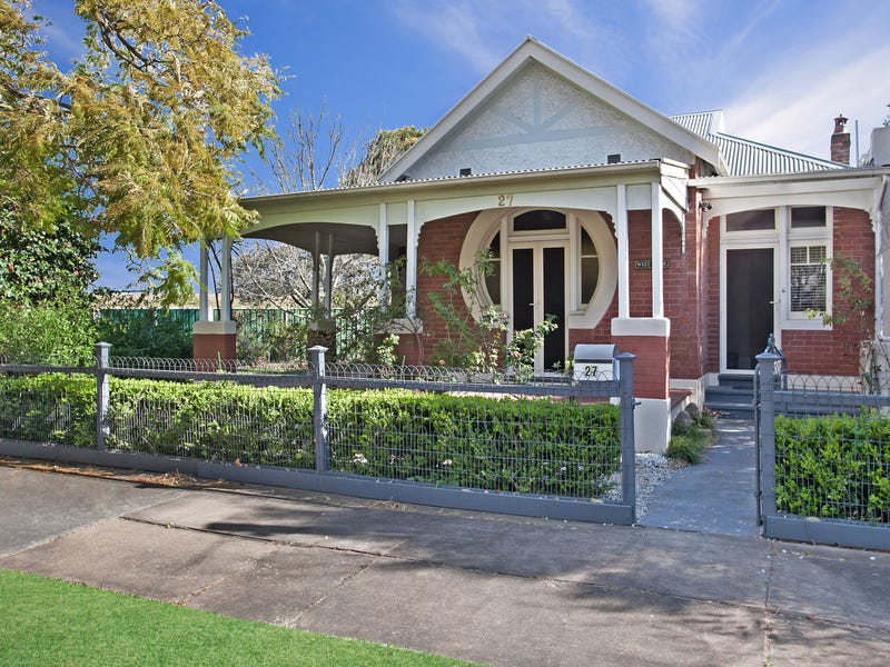 27 The Avenue, Lorn, NSW 2320