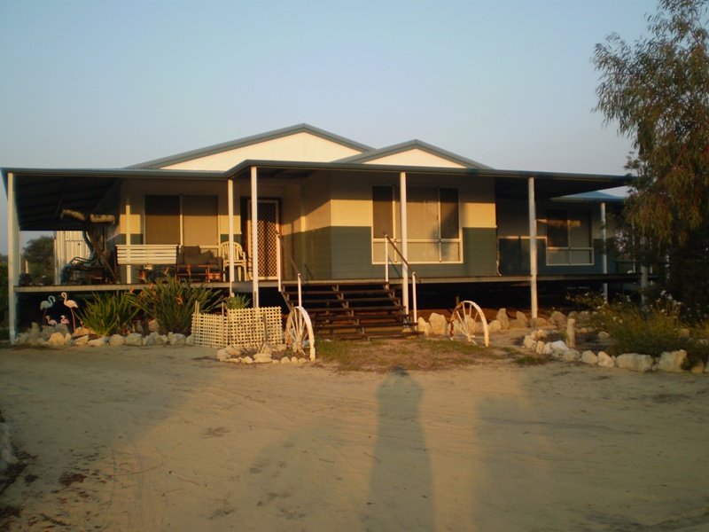 94 Wildflower, Lancelin, WA 6044 Property Details