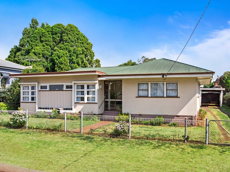 19 Burton Street, Harristown, Qld 4350 Property Details