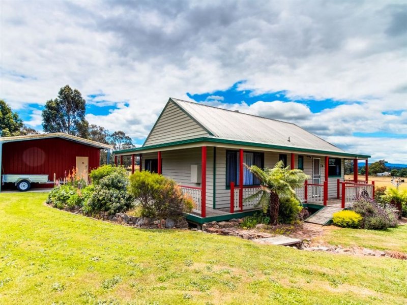 4 Kellys Lookout Road, Beaconsfield, Tas 7270 Property Details
