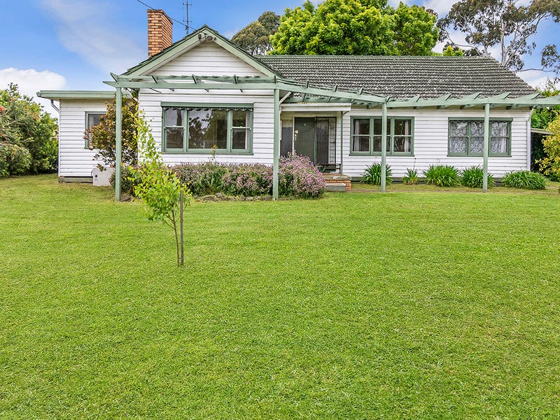 68 Street, Hamilton, VIC 3300