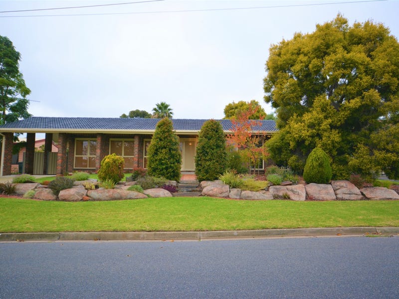 17 Leyte Drive, Surrey Downs, SA 5126