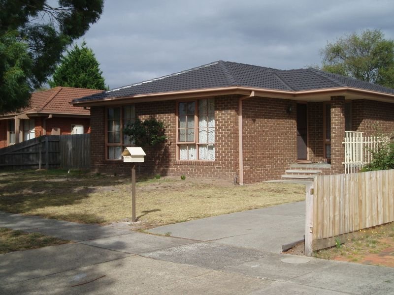 18 Merton Court, Endeavour Hills, VIC 3802